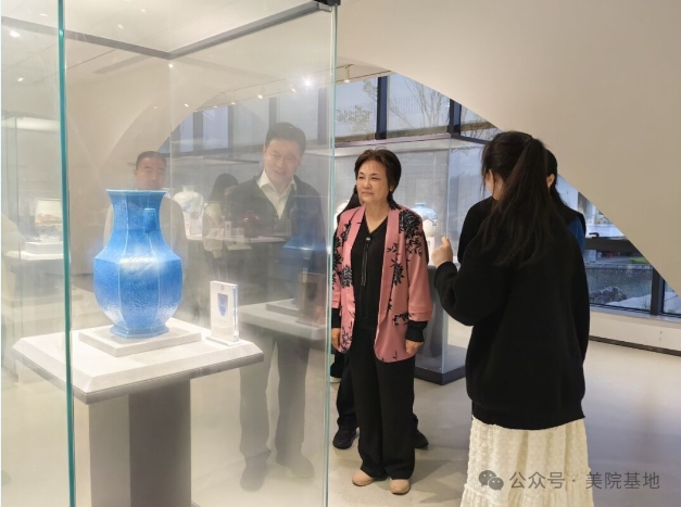 河南信陽市委宣傳部赴景德鎮非遺館開展文化交流學習考察